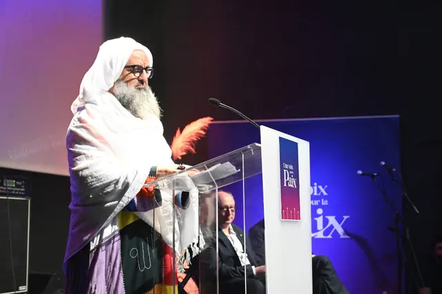Le Shaykh prend la parole, « Une Voix pour la Paix »